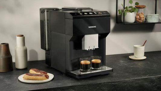 Kaffeevollautomat EQ500 classic TP513D09, viele Kaffeespezialitäten, automatische Dampfreinigung, schwarz,OneTouch-Funktion intuitives Farbdisplay